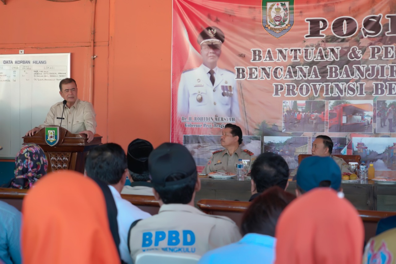 Sumbar Sumbang 1 Ton Rendang untuk Korban Banjir Bengkulu